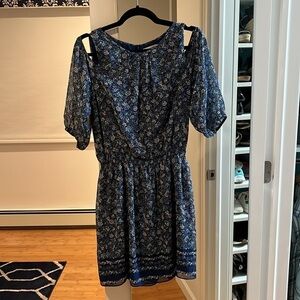 NWOT beautiful blue floral dress